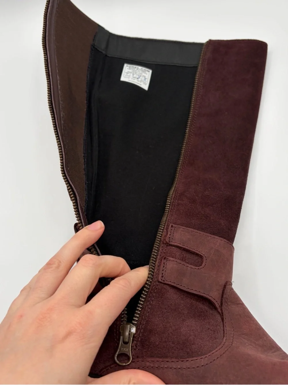 Sorel Lolla Tall II Boots Cattail Burgundy Size 7 Leather Burgundy Buckle Zip Up